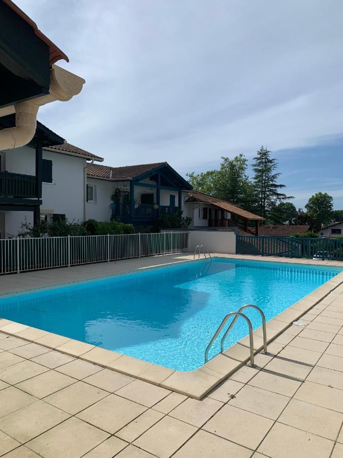 Appartement Equipe Tout Confort Cambo-les-Bains Kültér fotó
